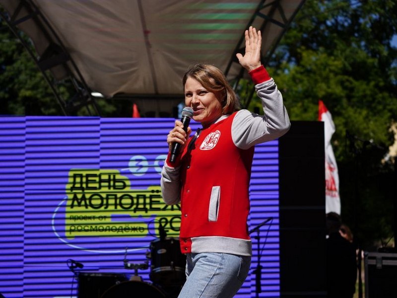 Олимпийская чемпионка Анна Богалий открыла фестиваль «Дыхание улиц» в Вологде.