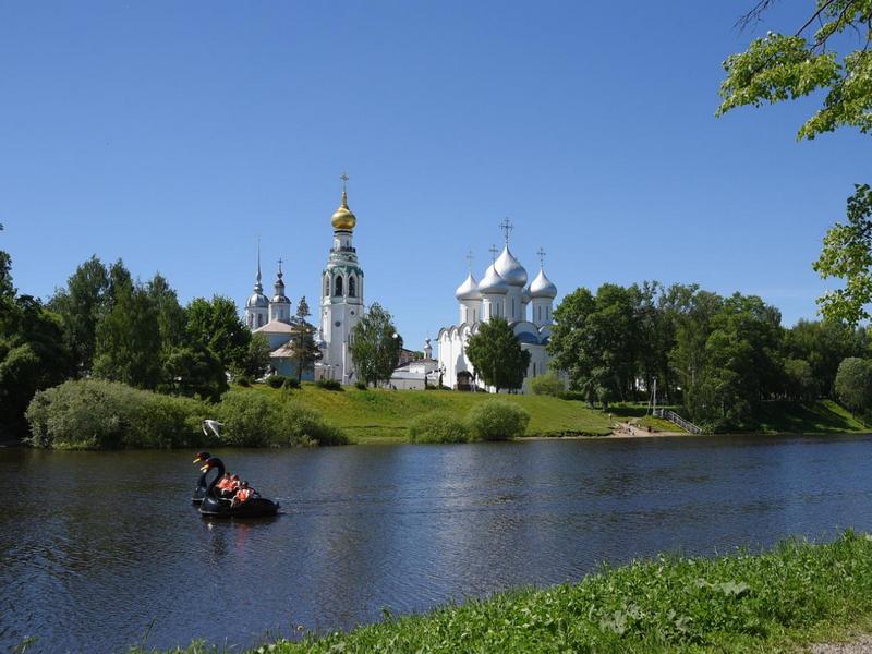 Восемь бронзовых скульптур украсят улицы Вологды.