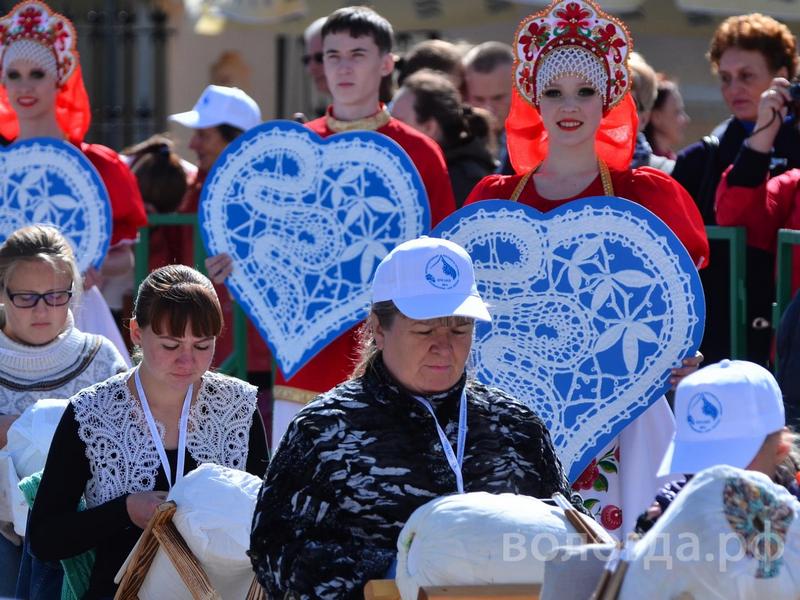 Огромного кружевного льва сплетут посетители фестиваля «Город Ремесел» в Вологде.
