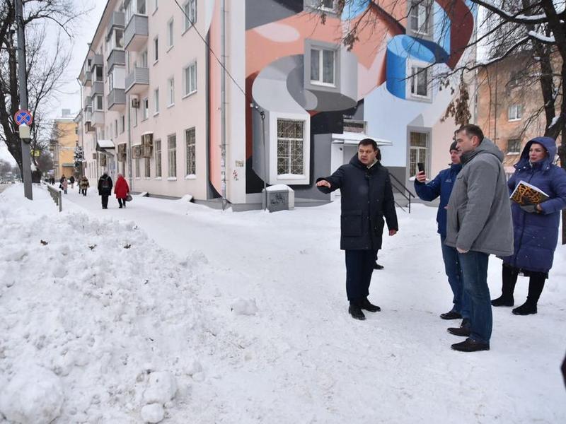 Коммунальщики Вологды пересматривают графики уборки территорий, готовясь к предстоящему снегопаду.