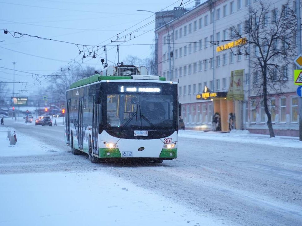 Троллейбус №1 «ВПЗ – Вокзал» вышел на линии города Вологды.