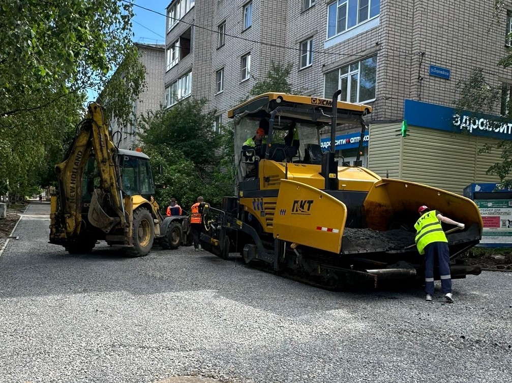 В Вологде идут ремонты 7 участков тротуаров в разных районах города.