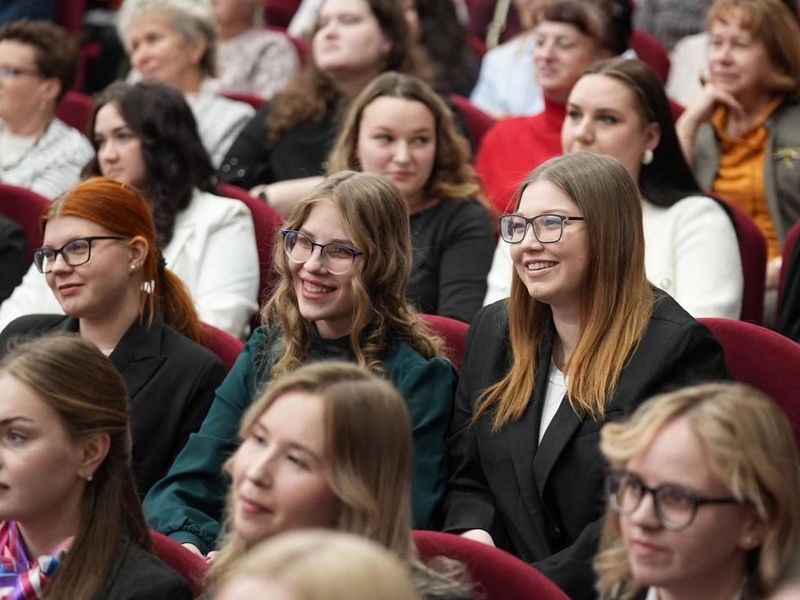 В Вологде состоялось Общегородское посвящение молодых специалистов в педагоги.