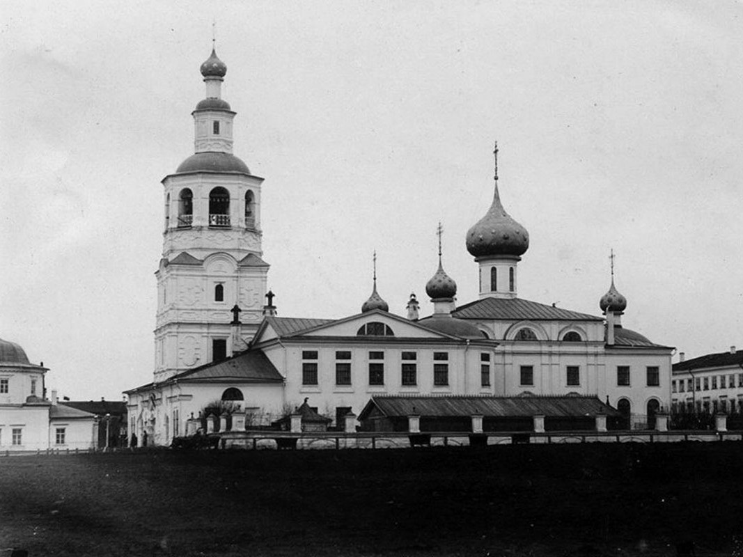 В течение суток будет вестись трансляция строительства в Вологде храма на месте утраченного Спасо-Всеградского собора.