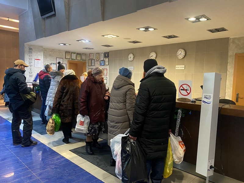 В гостиницу «Атриум» временно заселили жителей сгоревшего дома на Советском проспекте.