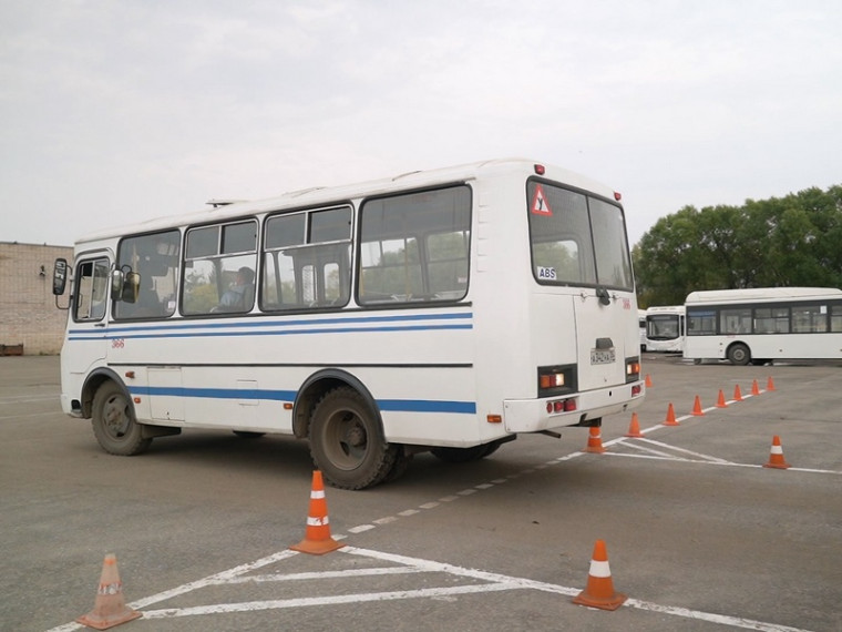 С начала года на предприятии «ПАТП №1» подготовили 18 водителей автобусов для городских маршрутов. С начала года на предприятии «ПАТП №1» подготовили 18 водителей автобусов для городских маршрутов.